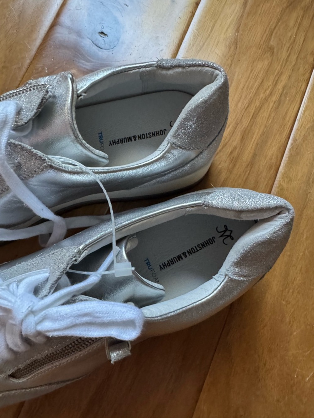 NWT Johnston & Murphy Gracie Side-Zip Sneaker Sz 9,5 (no original box) - Picture 6 of 7
